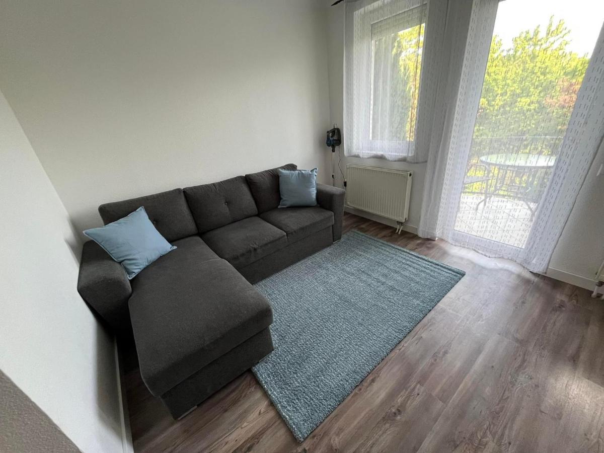 Maja Apartmanhaz Balatonlelle Exterior foto