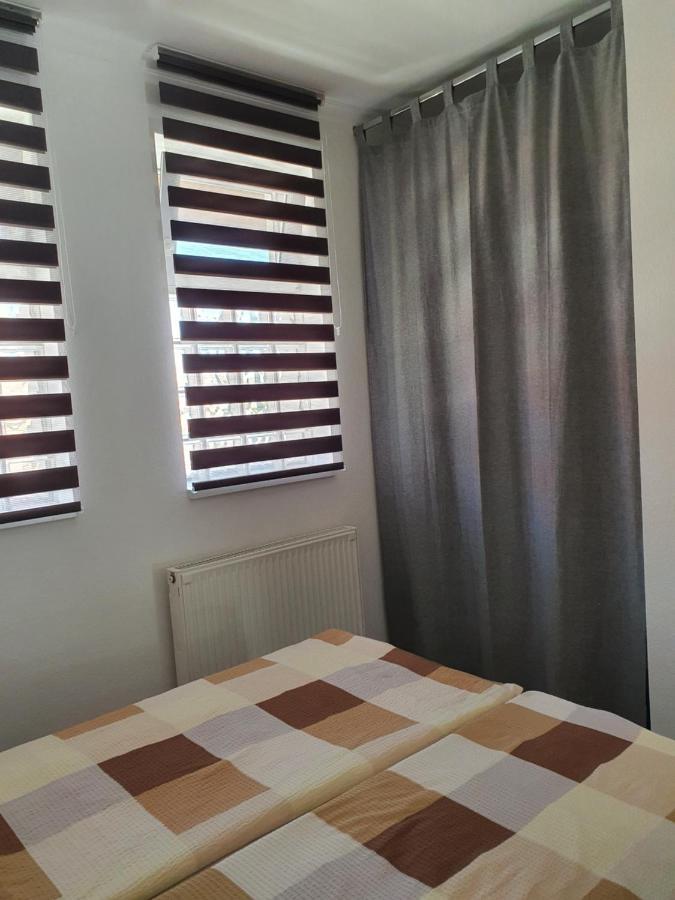 Maja Apartmanhaz Balatonlelle Exterior foto